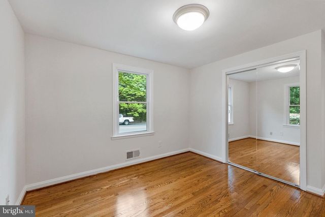302 S WEST ST, Falls Church, VA 22046