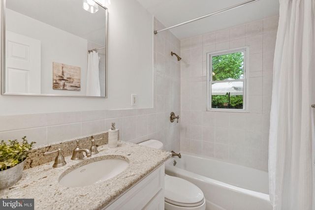 302 S WEST ST, Falls Church, VA 22046