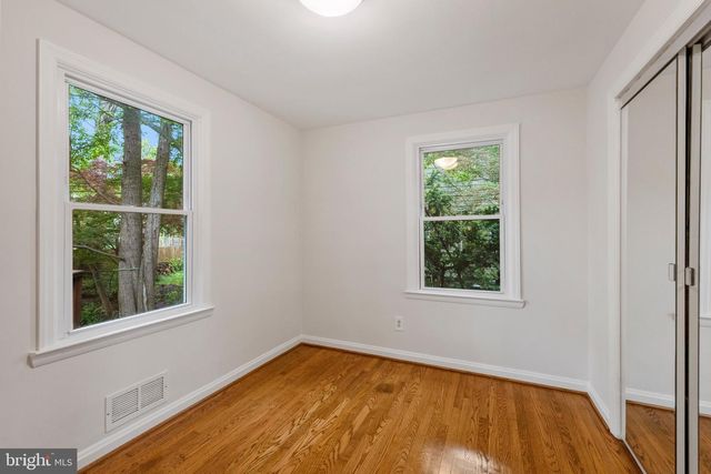 302 S WEST ST, Falls Church, VA 22046