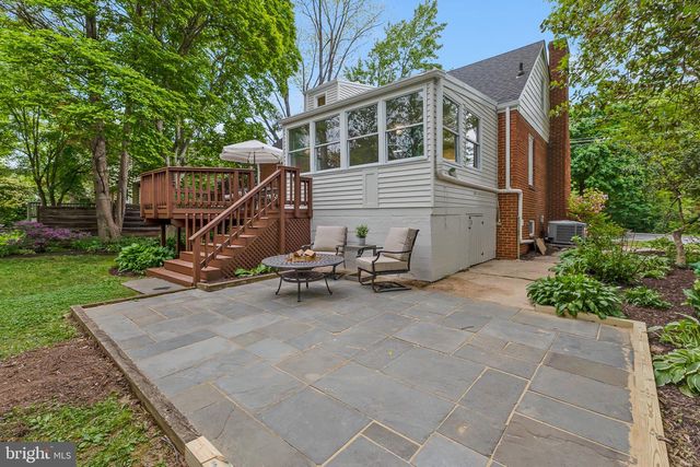302 S WEST ST, Falls Church, VA 22046