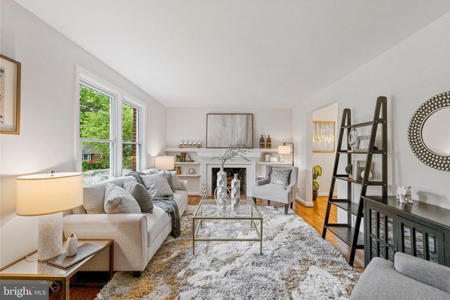 302 S WEST ST, Falls Church, VA 22046