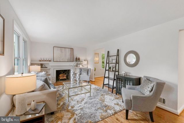 302 S WEST ST, Falls Church, VA 22046