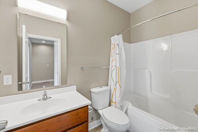 164 Wexford Street Se, City Of Wyoming, MI 49548