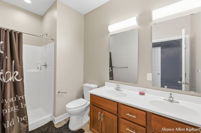 164 Wexford Street Se, City Of Wyoming, MI 49548