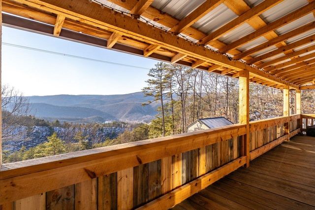 147 BEAR RIDGE RD, Milam, WV 26838