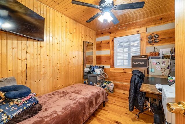 147 BEAR RIDGE RD, Milam, WV 26838