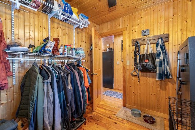 147 BEAR RIDGE RD, Milam, WV 26838