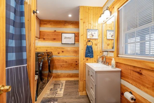 147 BEAR RIDGE RD, Milam, WV 26838