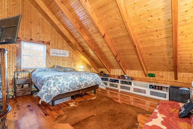 147 BEAR RIDGE RD, Milam, WV 26838