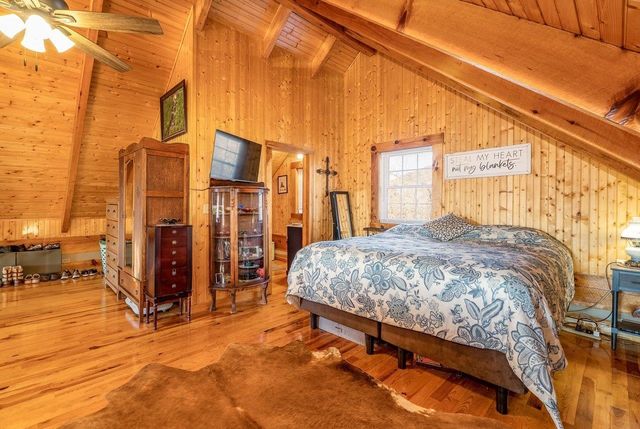 147 BEAR RIDGE RD, Milam, WV 26838