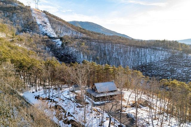 147 BEAR RIDGE RD, Milam, WV 26838