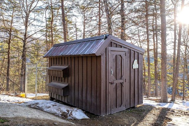 147 BEAR RIDGE RD, Milam, WV 26838