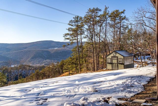 147 BEAR RIDGE RD, Milam, WV 26838