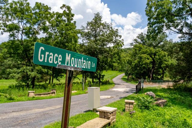 147 BEAR RIDGE RD, Milam, WV 26838