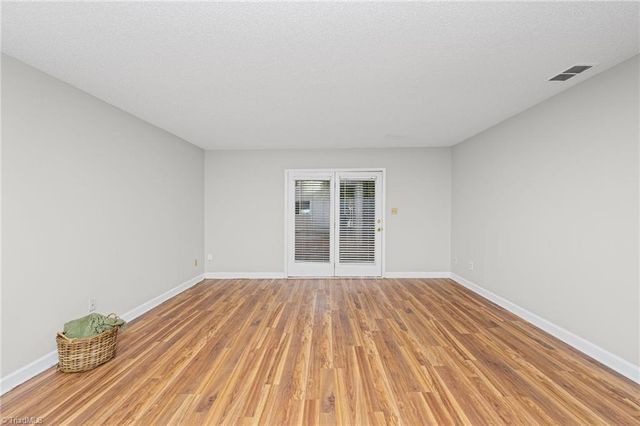 5910 King Charles Court, Clemmons, NC 27012