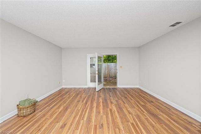 5910 King Charles Court, Clemmons, NC 27012