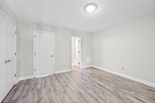 5910 King Charles Court, Clemmons, NC 27012