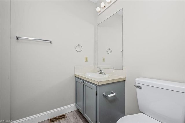 5910 King Charles Court, Clemmons, NC 27012