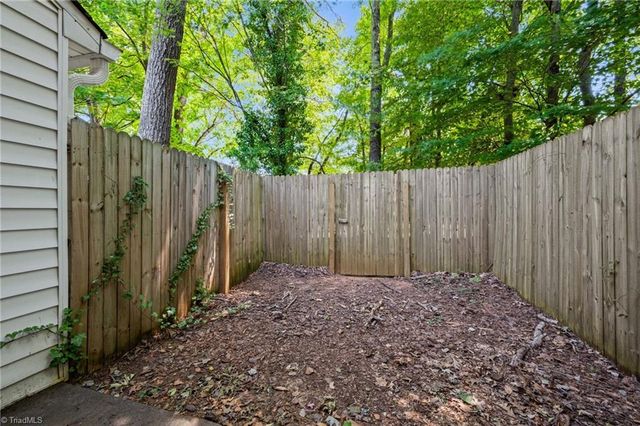 5910 King Charles Court, Clemmons, NC 27012
