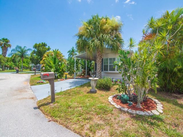 1 Castilla Lane, Port St. Lucie, FL 34952