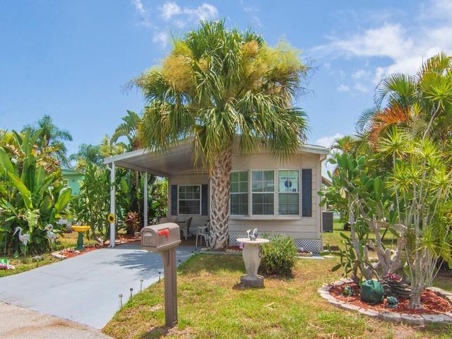 1 Castilla Lane, Port St. Lucie, FL 34952