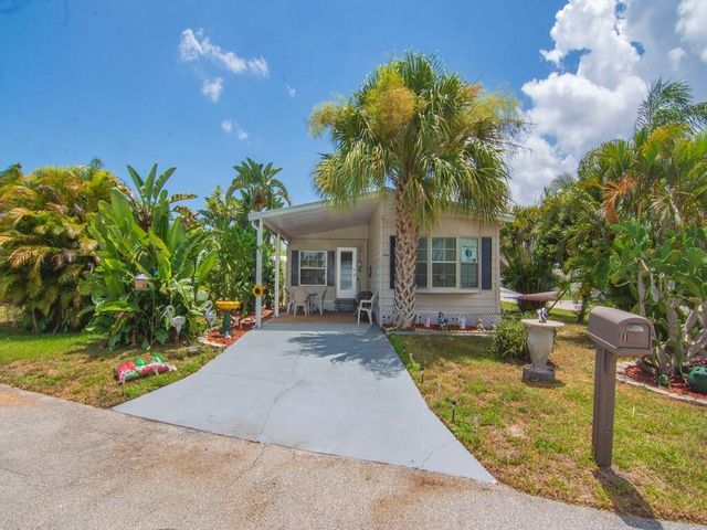 1 Castilla Lane, Port St. Lucie, FL 34952