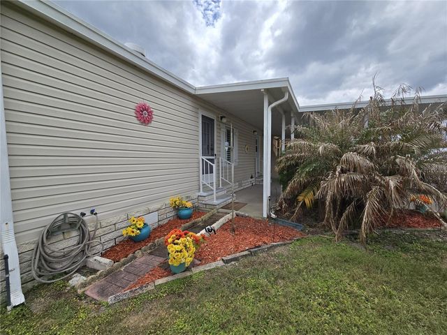 4122 GREENBLUFF ROAD 821, Zellwood, FL 32798