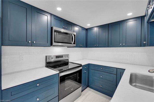 2880 8th AVE, St. James City, FL 33956