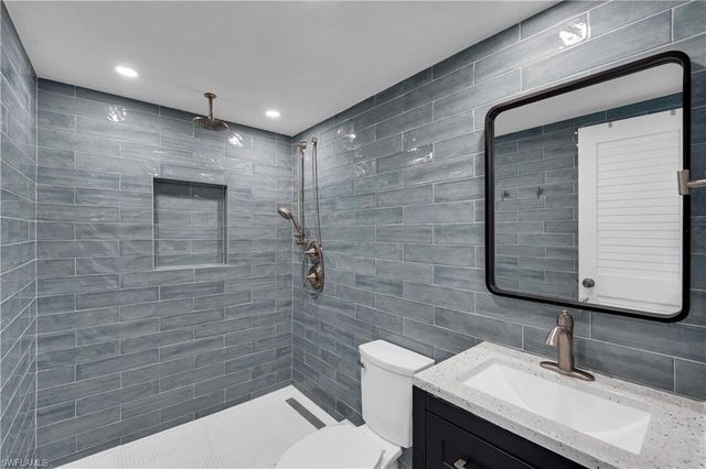 2880 8th AVE, St. James City, FL 33956