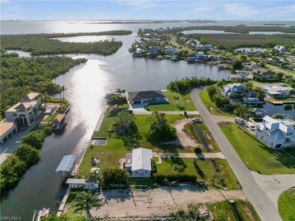 2880 8th AVE, St. James City, FL 33956