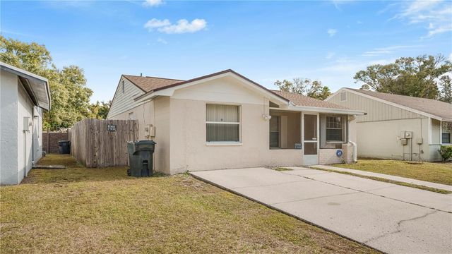 16003 SHAREWOOD DRIVE, Tampa, FL 33618