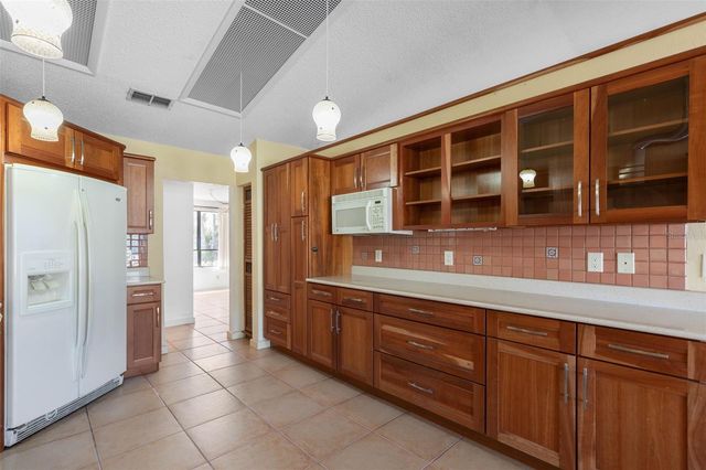 3203 JOHN ANDERSON DRIVE, Ormond Beach, FL 32176