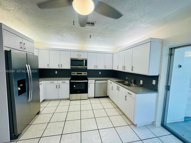 2051 NE 25th Ave, Pompano Beach, FL 33062