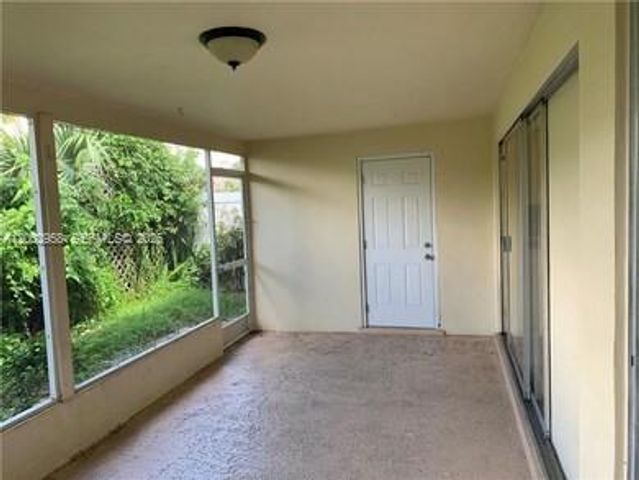 2051 NE 25th Ave, Pompano Beach, FL 33062