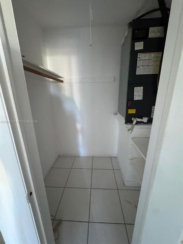 2051 NE 25th Ave, Pompano Beach, FL 33062