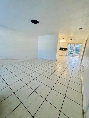 2051 NE 25th Ave, Pompano Beach, FL 33062