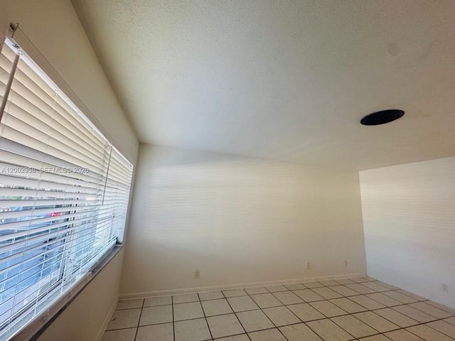 2051 NE 25th Ave, Pompano Beach, FL 33062