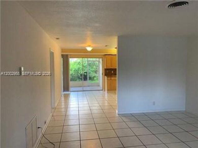 2051 NE 25th Ave, Pompano Beach, FL 33062