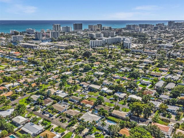 2051 NE 25th Ave, Pompano Beach, FL 33062
