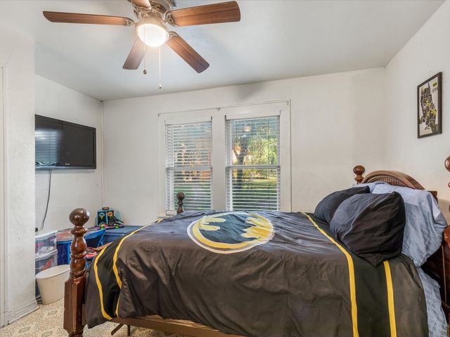 3002 Mecca Street, Fort Worth, TX 76119