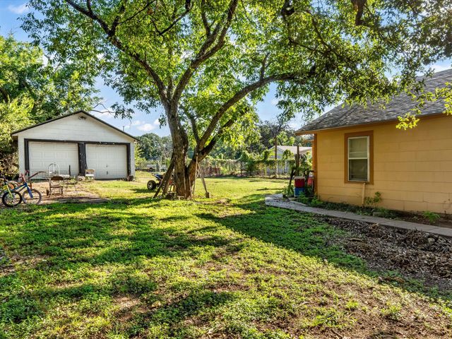 3002 Mecca Street, Fort Worth, TX 76119