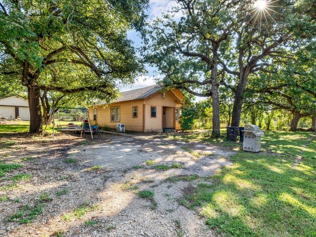 3002 Mecca Street, Fort Worth, TX 76119