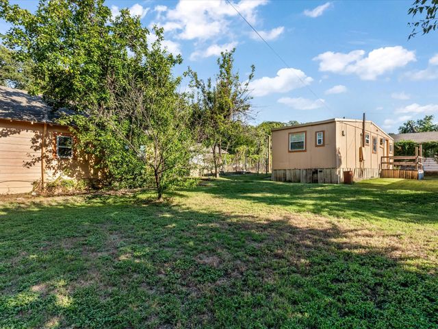 3002 Mecca Street, Fort Worth, TX 76119