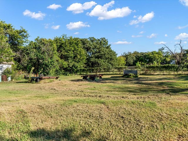 3002 Mecca Street, Fort Worth, TX 76119