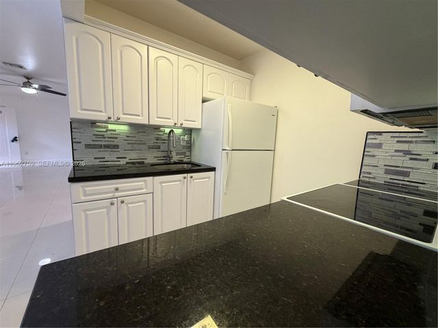 400 Minorca Ave 1, Coral Gables, FL 33134