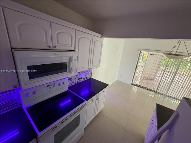 400 Minorca Ave 1, Coral Gables, FL 33134