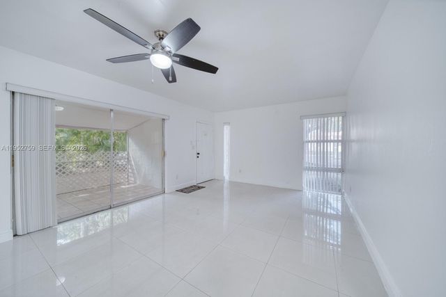 400 Minorca Ave 1, Coral Gables, FL 33134