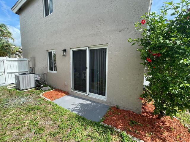 3056 Green Turtle Place, Margate, FL 33063