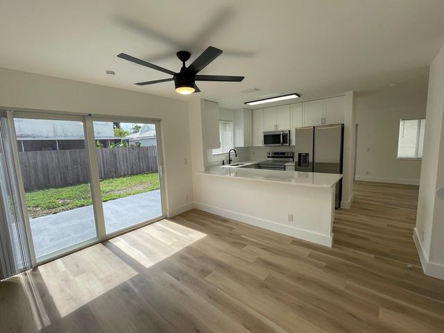 3056 Green Turtle Place, Margate, FL 33063
