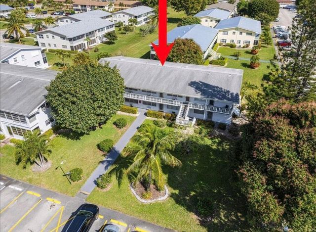 98 E Cambridge E, West Palm Beach, FL 33417